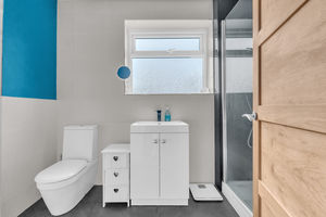 Photo 30- click for photo gallery